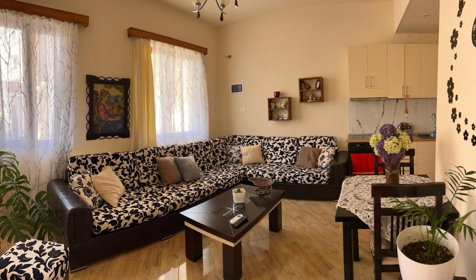 Villa Ensalv Berat - Apartment - Room - Penthouse Rum bild